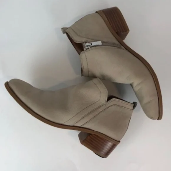 Franco Sarto Suede Ankle Boots Sz 7 - Picture 1 of 13
